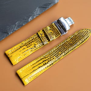 Cinturino per orologio in pelle di lucertola gialla fatto a mano, cinturino di ricambio personalizzato esotico, misure 24 mm 22 mm 20 mm 18 mm 16 mm