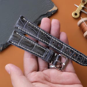 Correa de reloj de piel de caimán gris estilo minimalista vietnamita hecha a mano, tamaño personalizado: 22 mm, 21 mm, 20 mm, 19 mm, 18 mm y 16 mm, forro Zermatt para hombres y mujeres.