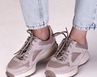 Tênis Krula Feminino Bege Camurça e Couro