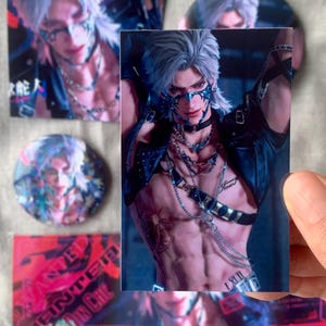 ¡Set de 6 insignias y tarjetas de Sylus! Regalo para gamer Otome de Love and Deepspace, Zayne, Rafayel, Caleb y Xavier (C374)