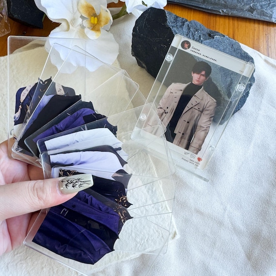 Deep Space Love Acrylic Costume Display | 10 Outfits | Desk Accessory | Gift for Her 실러스 자비에 커플 제인 웨딩 라파엘 Sylus Xavier Zayne Rafayel