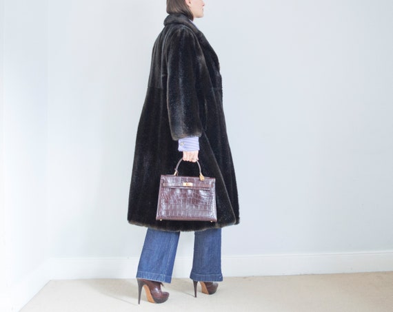 vintage 1960s glossy brown bear faux fur midi swing coat UK1012 EUR3840
