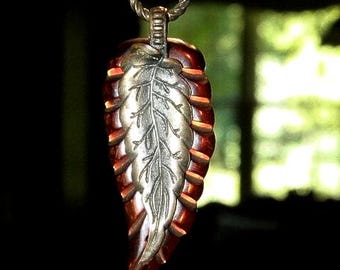 Vintage Bakelite Leaf Pendant