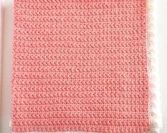 Crochet Baby blanket in peach and white, Baby shower gift, handmade crochet blanket, peach baby blanket