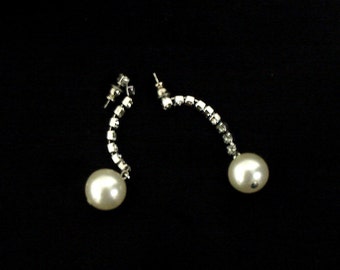 1980s Vintage Drop Faux Pearl Earrings w/ Crystal