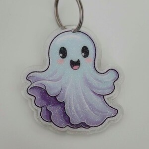 Spooky cute ghost, keychain, cute ghost, Halloween, spooky season, Halloween gift, spooky season gift