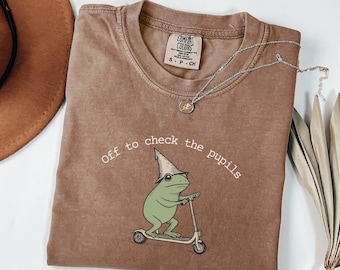 Neuro ICU Nurse Shirt, Funny Neurology Intensive Care Unit T-Shirt, Long Sleeve Neurology PCU Progressive Care Unit RN TShirt Gift, Frog Tee