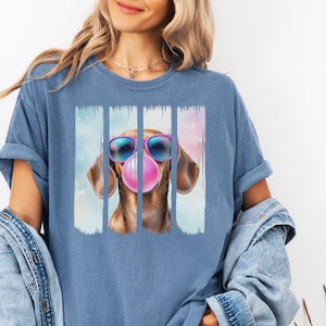 Funny Dachshund Weenie Dog Shirt, Comfort Colors® Doxie Dog Blowing Bubblegum T-Shirt, Weenie Mom TShirt, Cute Doxie Crewneck Dog Mom Gift Blue Jean