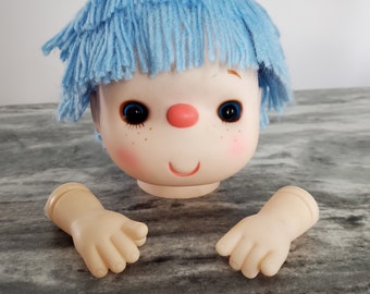 Ice Cream Mitzy Doll Head & Hands Plastic Blue Acrylic Yarn Hair Blue Eyes 6"