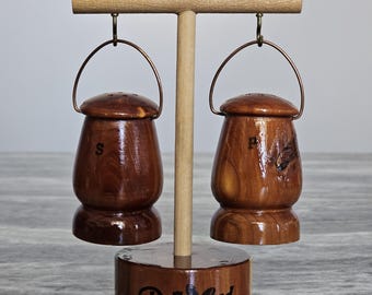 Vintage Dollywood Souvenir Salt and Pepper Shaker Set Wood Lanterns w/stand
