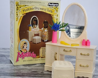 Pedigree Matilda Doll Dressing Table w/Stool, Accessories & Original Box 1979