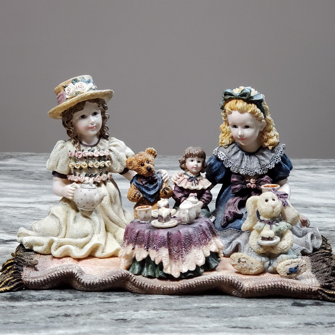 最新の激安 Collection Dollstone Child Yesterday's Boyds Tea Four for アート・デザイン・音楽