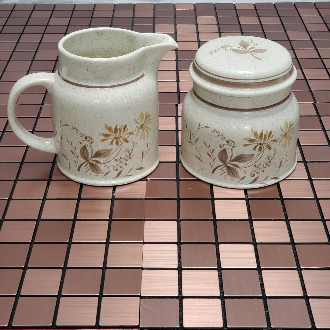 Royal Doulton Sandsprite Lambeth Stoneware Creamer and Sugar Bowl Set