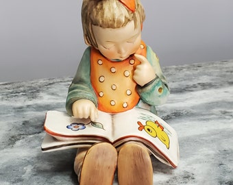 Hummel Goebel "Bookworm" Girl Figurine 3/I - (1960-1972) Hummel Figurine