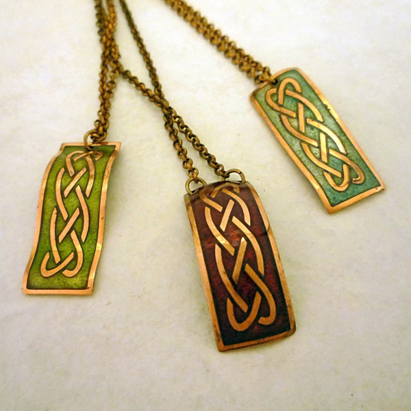 Long entrelacs Celtes pendentifs