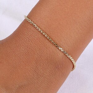 14K Gold Patterned Box Chain Bracelet