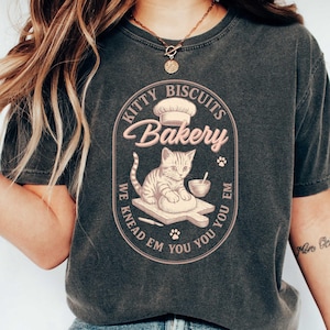 Cat Biscuit Shirt, Cute Kitty Biscuits Bakery Retro Style Graphic Tee, Funny Baking Gifts for Her, Cat Lover Baker Tshirt, Kitten T-Shirt