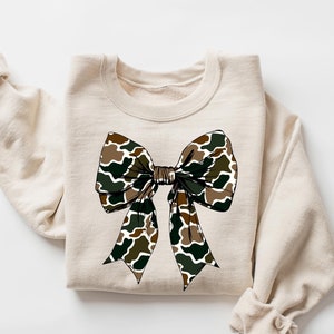 Camo Bow Sweatshirt, Camo Coquette Bow Shirt, Duck Hunting Shirt, Old School Camo Shirt, Fall Shirt, Women's Camouflage Bow Shirt,Camo Shirt