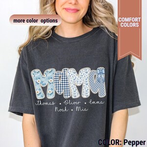 Comfort Colors Personalized Mom Shirt, Blue Floral Patchwork Gingham Polka Dot Kids Names Gift immagine 9