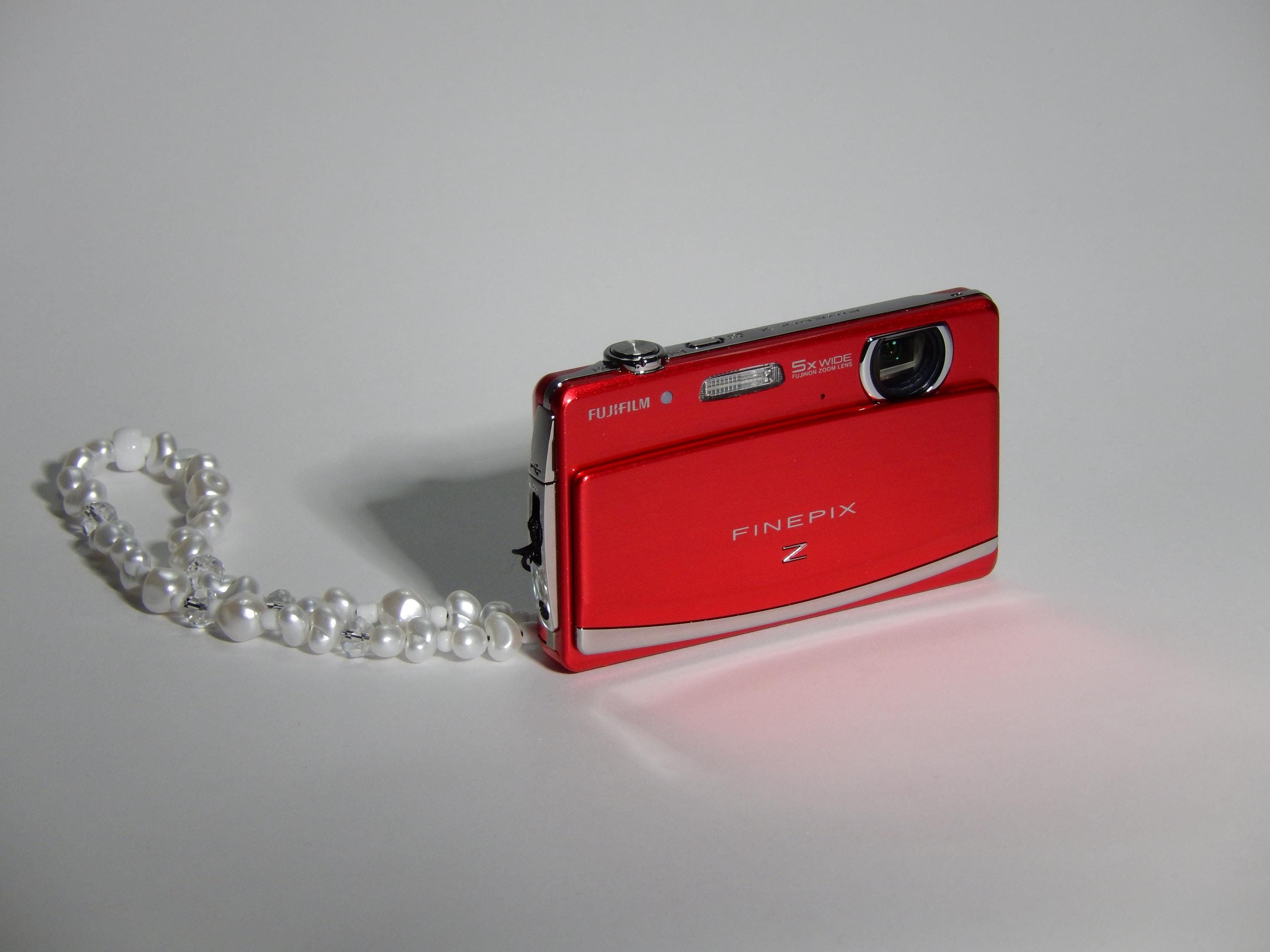 Red Fujifilm Finepix Z90: Y2K Touchscreen Digital Camera With