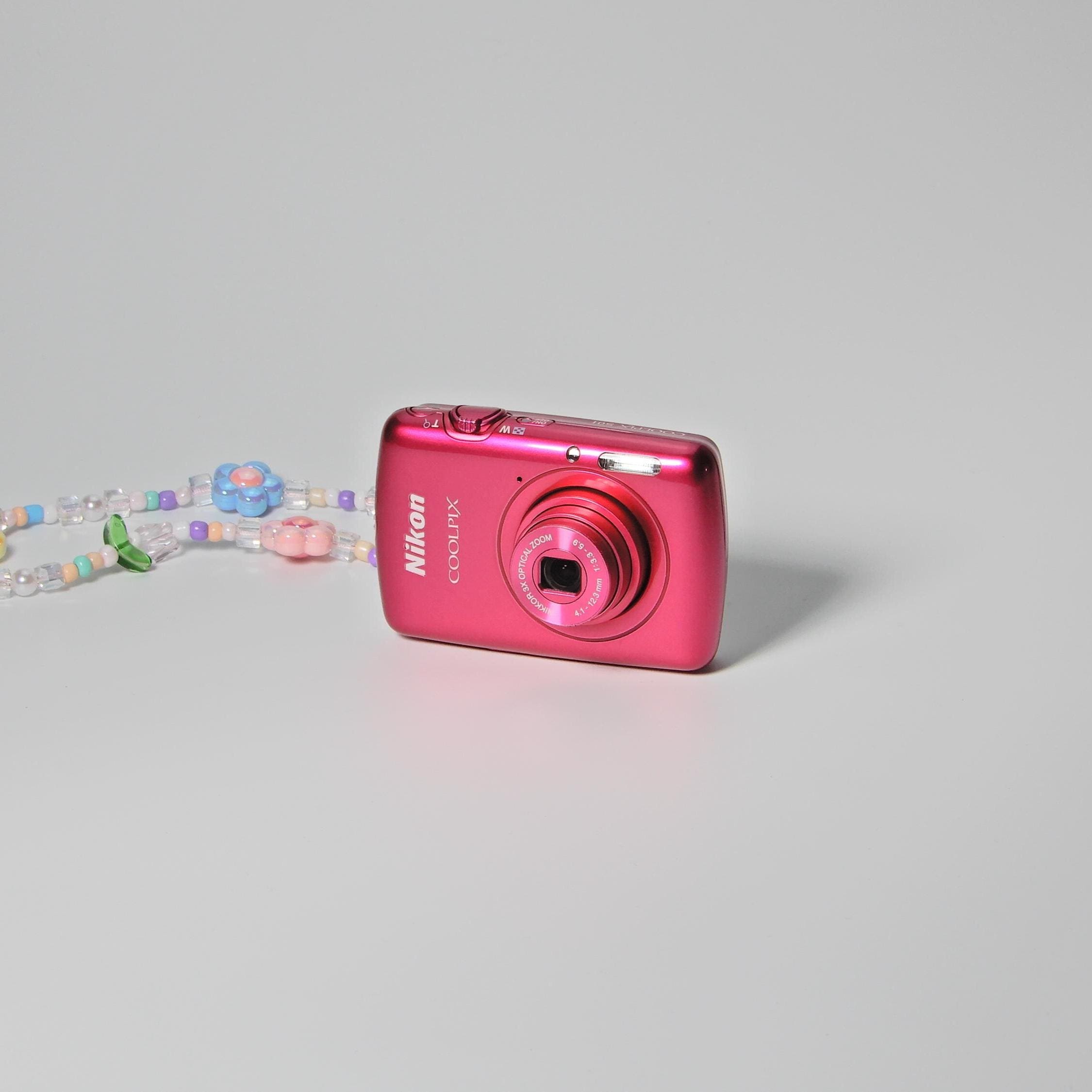 Nikon Coolpix S01 – Ultra-rare Smallest Digicam Ever Made W/ Charm