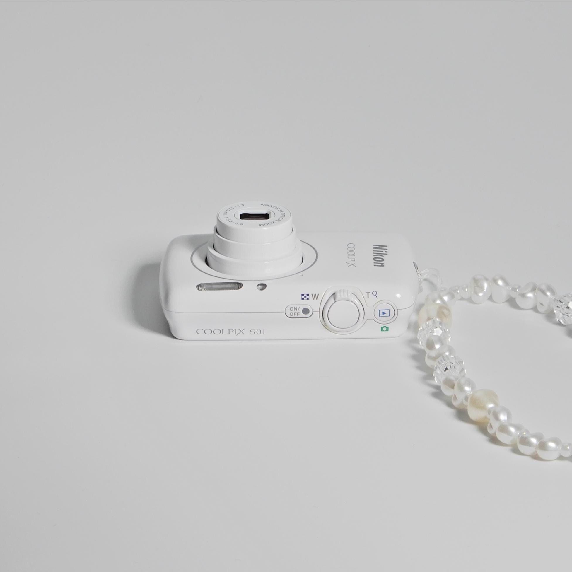 Nikon Coolpix S01 – Ultra-rare Smallest Digicam Ever Made W/ Charm