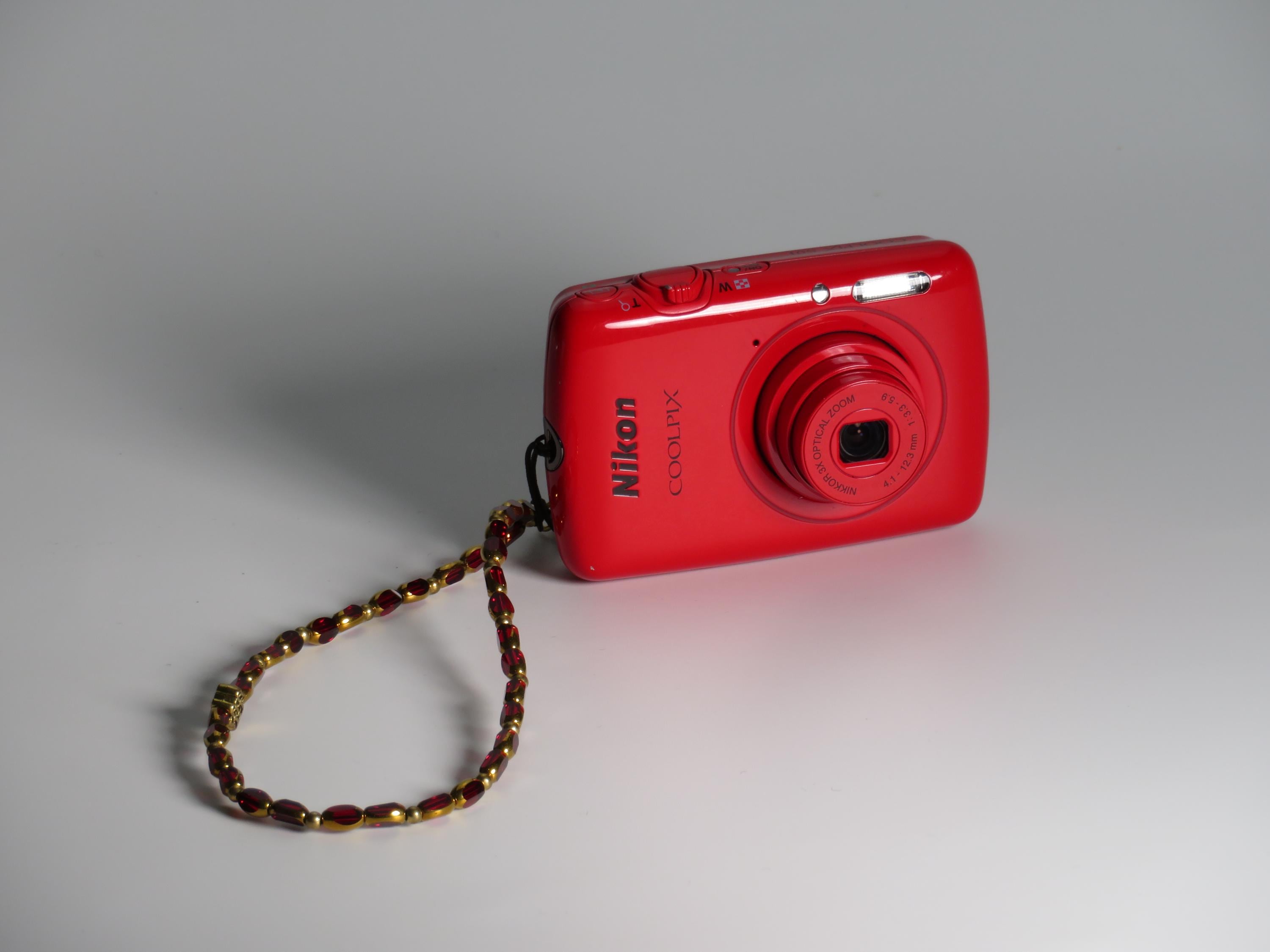 NIKON COOLPIX S01 RED 赤 【公式通販】
