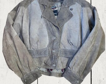 Vintage Genuine Leather Jacket in Taupe Gray, Faux Snake Skin 80s Rocker Chic, Roomy Oversized Women&#39;s Bomber Jacket, Size Sm, Cropped Suede