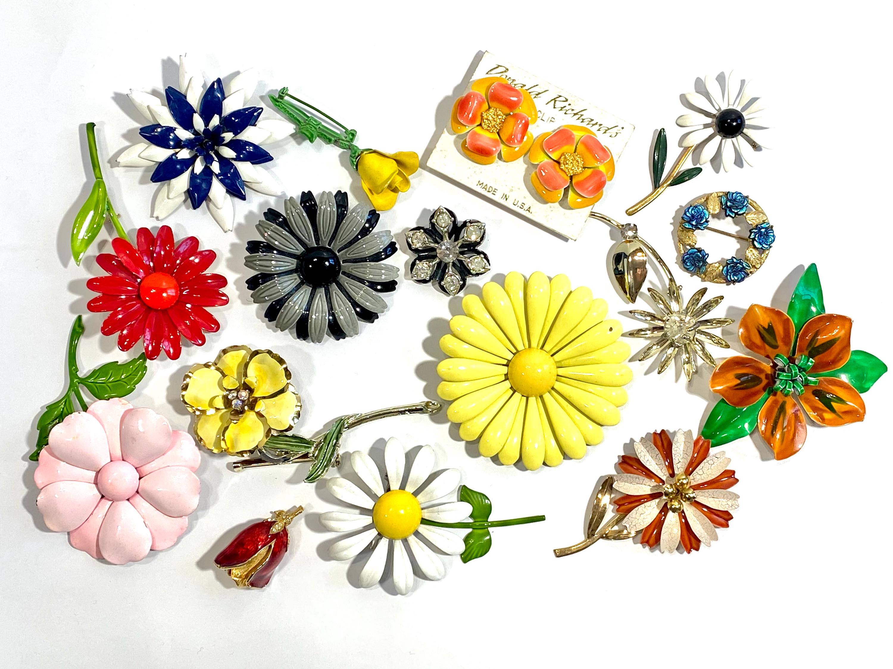 Choice Vintage Large Enamel Flower Brooch, Huge Eye Catching 