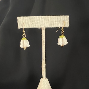 White Crown Flower Earrings