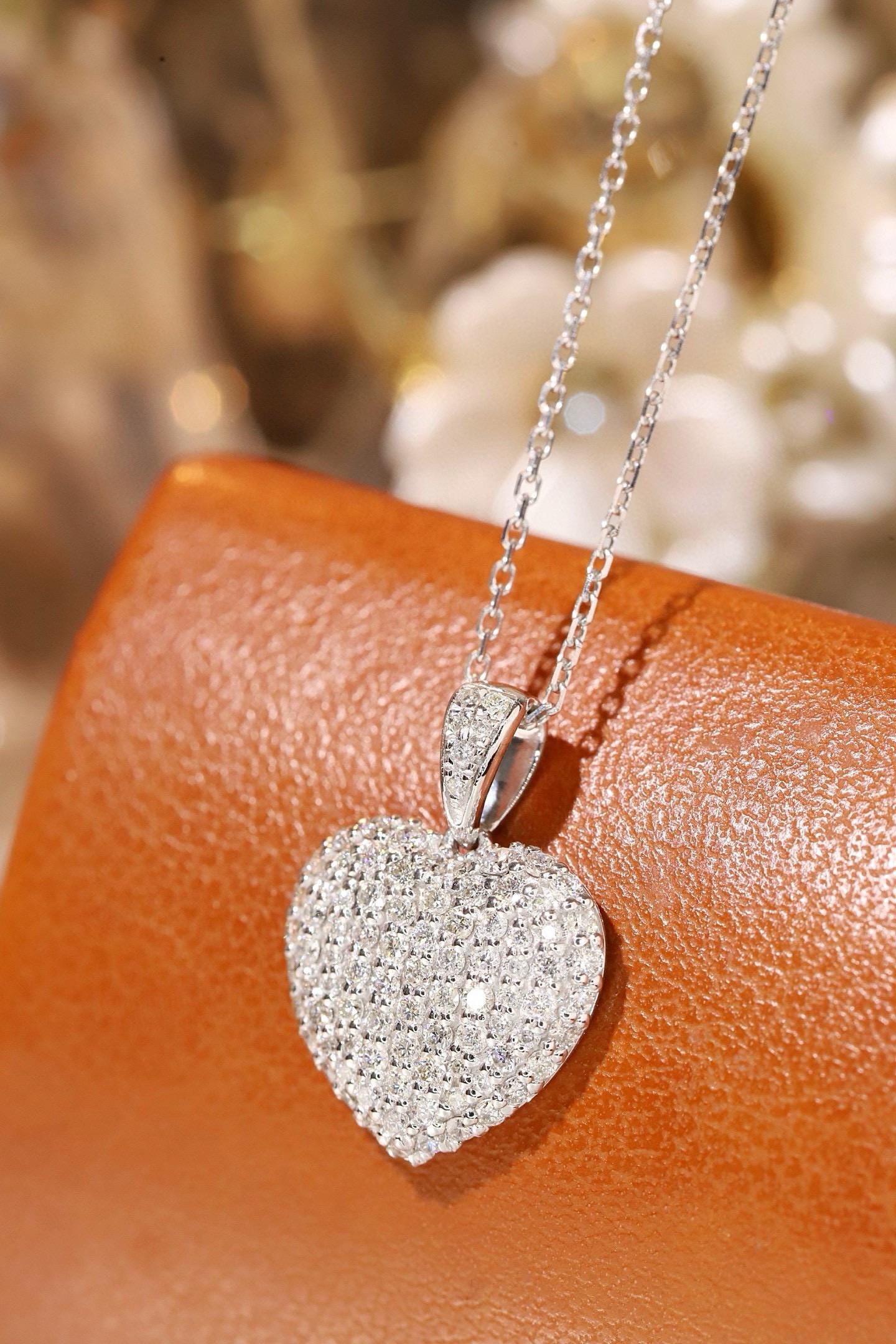 ネックレス ダイヤモンド プラチナ ハートモチーフ ペンダント pt900 ネックレス ダイヤモンド プラチナ ハートモチーフ ペンダント pt900