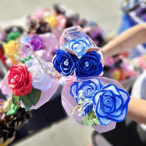 Eternal Roses- 3 rose mini bouquet