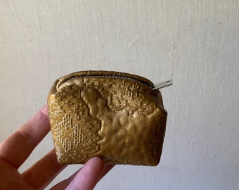 Vintage Tiny Gold Pouch with Zipper - 50s 60s Chinoiserie Coin Purse - Golden Textured Unused Accessories Bag