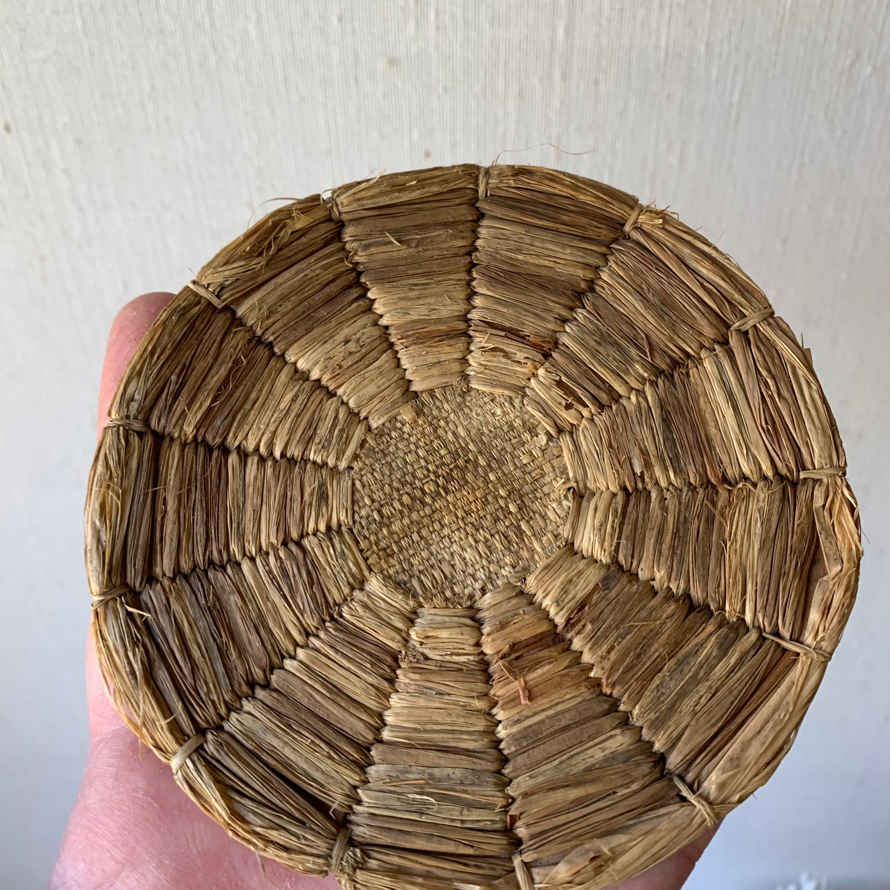 Vintage Straw Mat Woven Mini Mat Small Round Basket Etsy