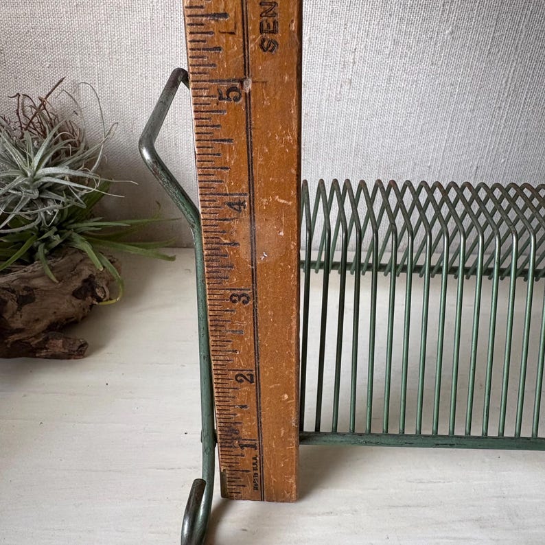 Simple Green Wire Rack Vintage Green Wire Rack for Ephemera or 45s - Mid Century Holder - Etsy