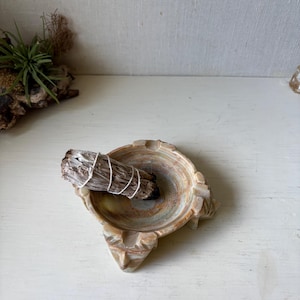 Vintage Carved Onyx Dish - Banded Onyx Stone Ashtray Aztec Faces - Stone Ring Dish - Carved Natural Colors