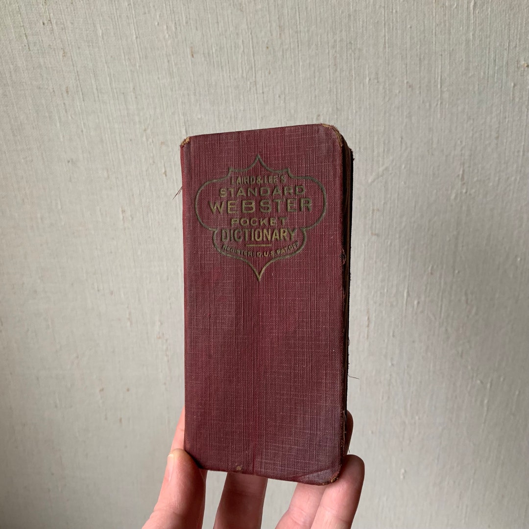 Vintage Pocket Dictionary Slim Red Gold Lettering Dictionary 1940s - Etsy
