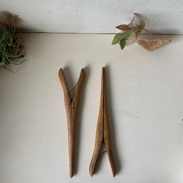 Antique Wood Clip Glove Stretchers - Pair of Wooden Giant Clips - Vintage Home Decor