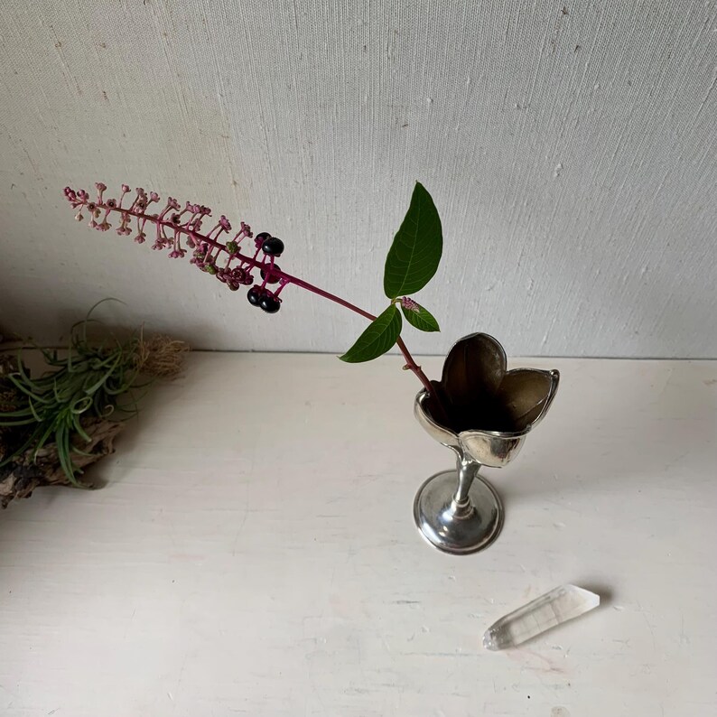 Vintage Silver Plated Bud Vase Tulip Shape Formal Traditional Slim