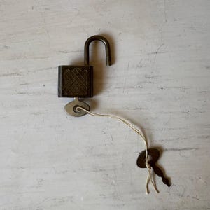 Vintage Gold Lock and Keys - Tiny Brass Mini Padlock with Key Small Padlock with Brass Keys