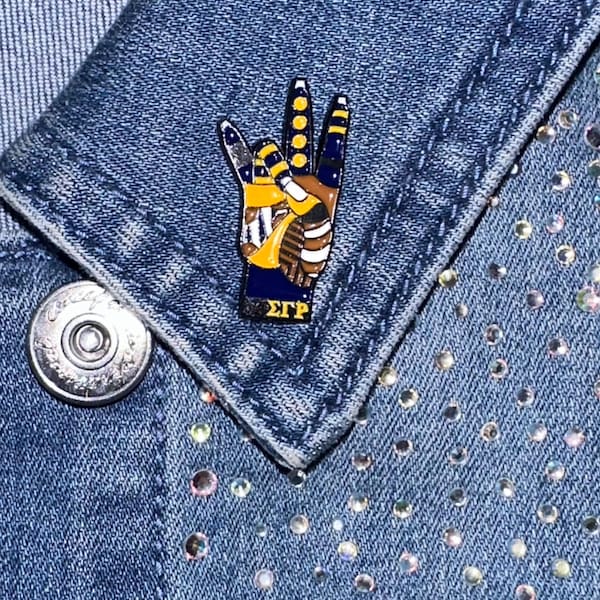Sigma Gamma Rho Hand-sign Pin