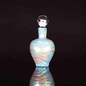 KEEPSAKE URN #3 Small handblown glass urn with pet cremation ash in fitted lid
