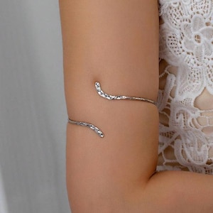 Minimalist Arm Cuff, Gold Arm Band, Gold Upper Arm Cuff Bracelet, Silver Arm Band, Arm Cuff Gold, Gift