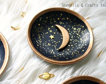 MOON Trinket Dish, Crescent Moon Ring Dish, Starry Night Moon Dish, Moon Jewelry Dish, Moon Dish Tray, Celestial Moon Dish, Handmade, Gift