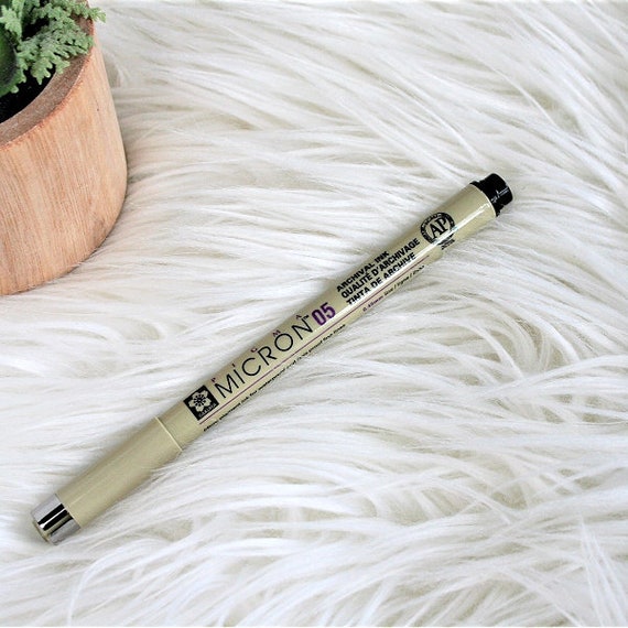 PIGMA MICRON PENS, Tip Sizes: 005, 01, 02, 03, 05, 08 Sakura Drawing Black  Ink, Permanent Marker Pen, New 