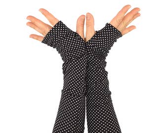 Arm Warmers in Black and White Polkadots - Sleeves - Fingerless Gloves