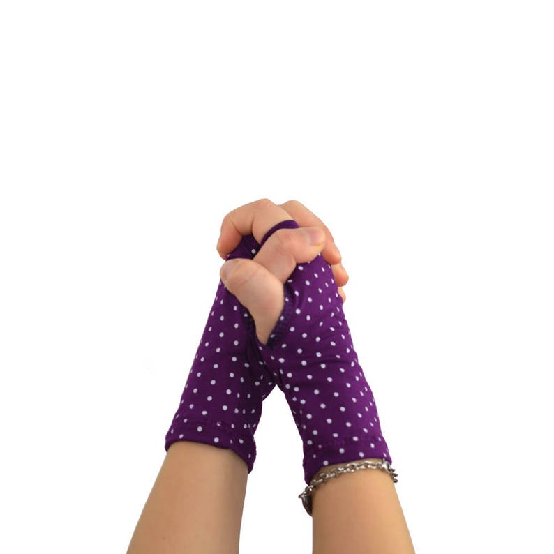 Kids Arm Warmers in Plum Polkadot Purple Bamboo Fingerless Gloves image 2