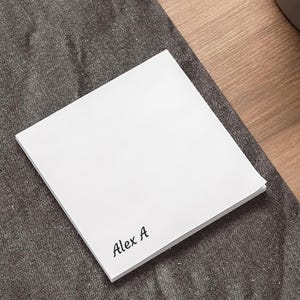 Benutzerdefinierte Name Post-it® Notizblöcke Initial Personalisierte Sticky Notes Monogrammed Bürobedarf Einzigartiges Schreibtisch Zubehör Individuelles Schreibwaren Geschenk