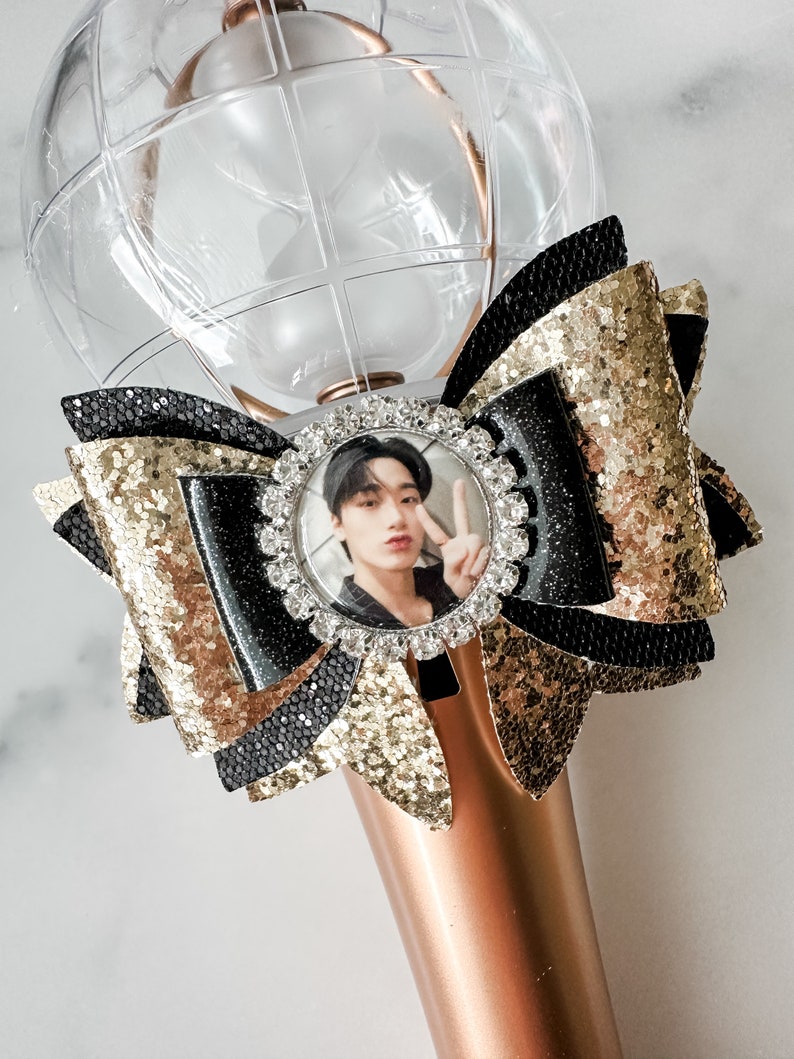 SAN Ateez Light Stick Bow with Photo Centerpiece Kpop Decoration Atiny image 3