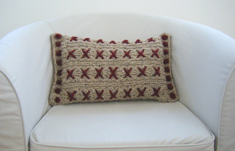 Cranberry Kisses Cushion Pillow Cover Knitting Pattern image 4